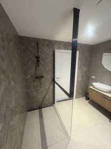 Douchewand
